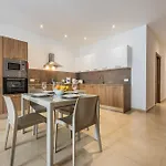 Fl 2 Thelodge-Charming City Retreat By Homely